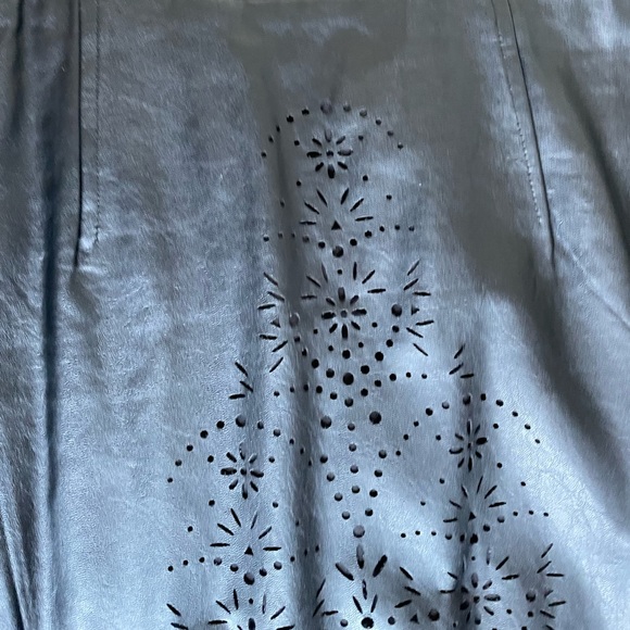 🔥 FAUX LEATHER LASER CUT DRESS - Picture 5 of 7